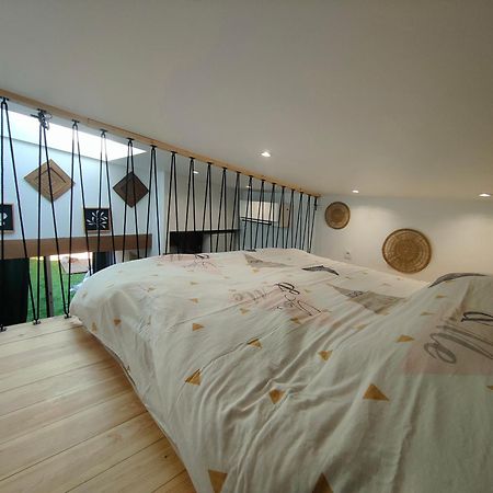 Вілла Tiny House Avec Jardin Et Acces Piscine Chauffee Сен-Медар-ан-Жаль Екстер'єр фото